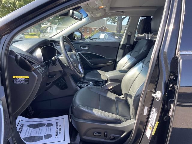 Used 2017 Hyundai Santa Fe Sport w/ 2.0T Ultimate Tech Package 05 FWD image 16