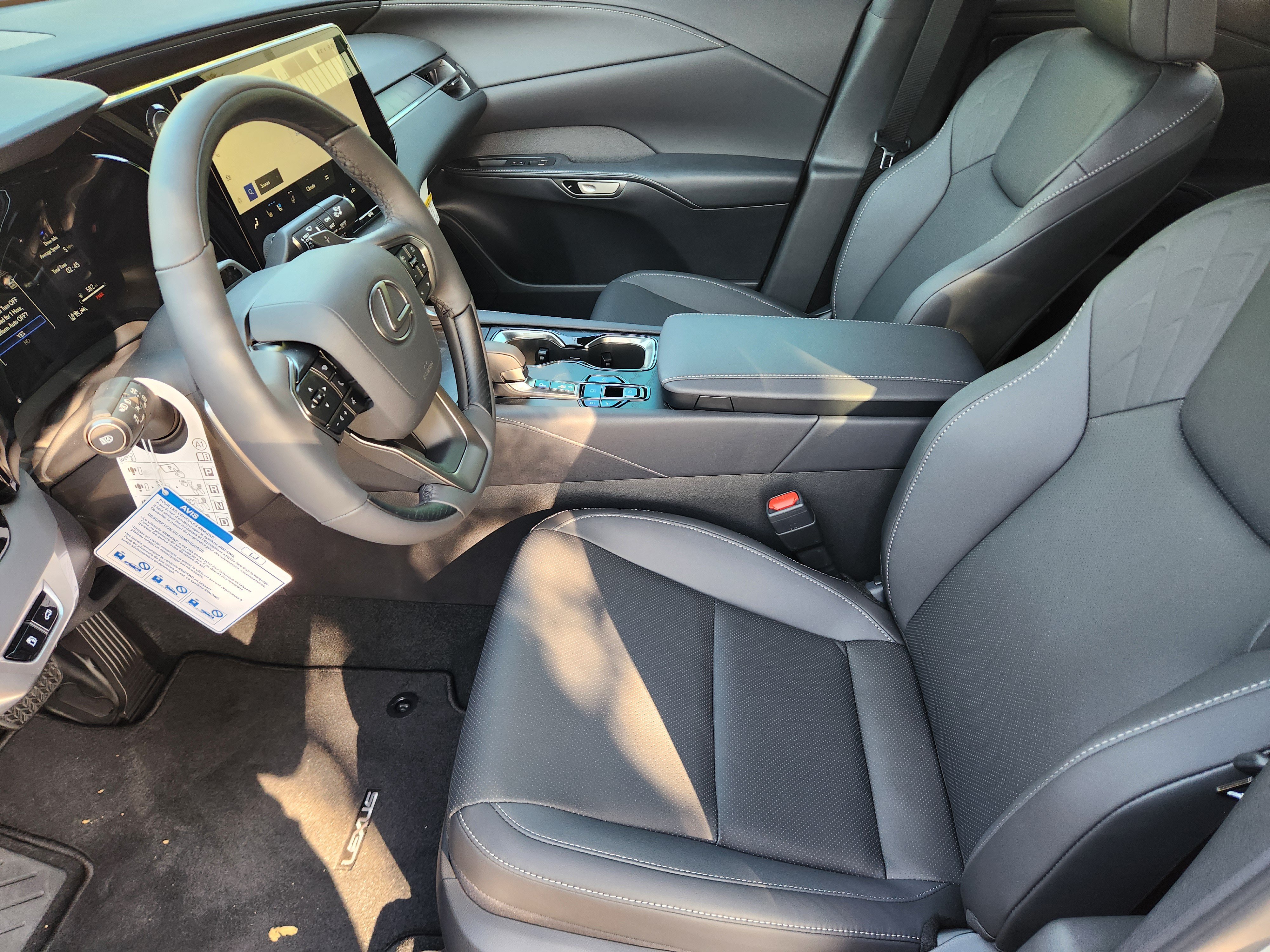New 2026 Lexus RX 350h AWD/4WD image 8