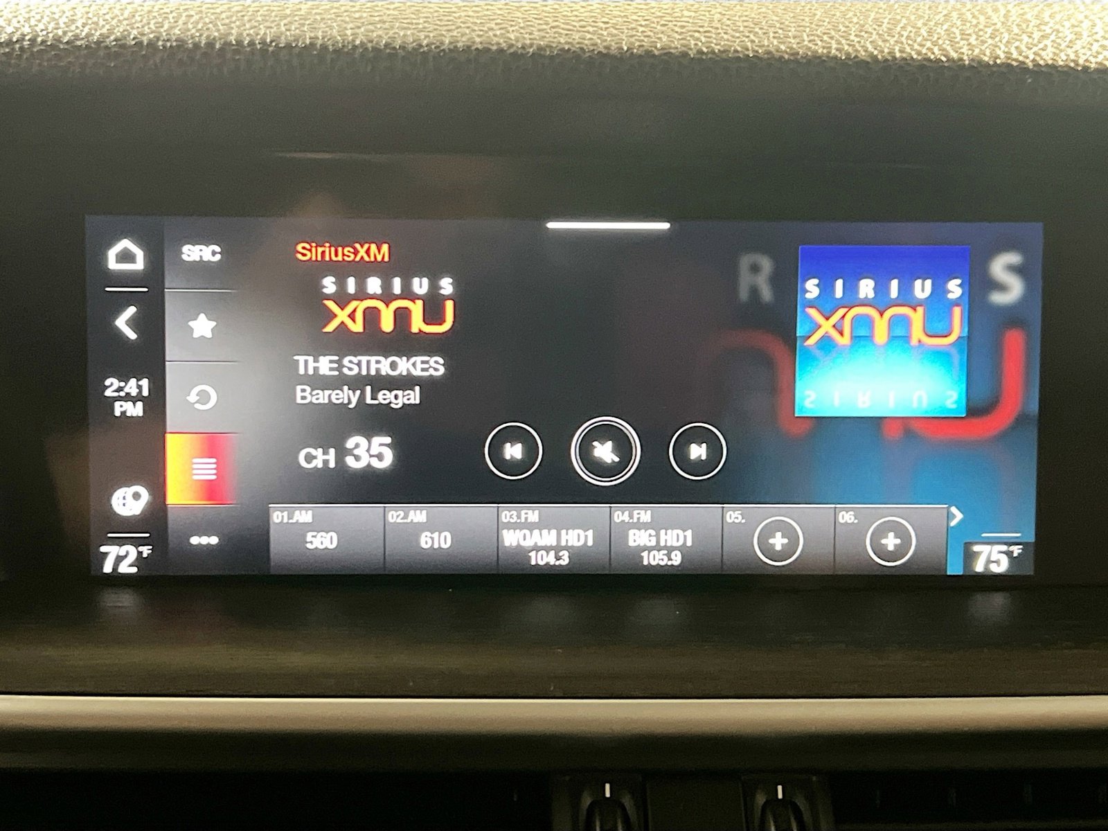 Used 2022 Alfa Romeo Stelvio Ti w/ Active Assist Plus Package image 10