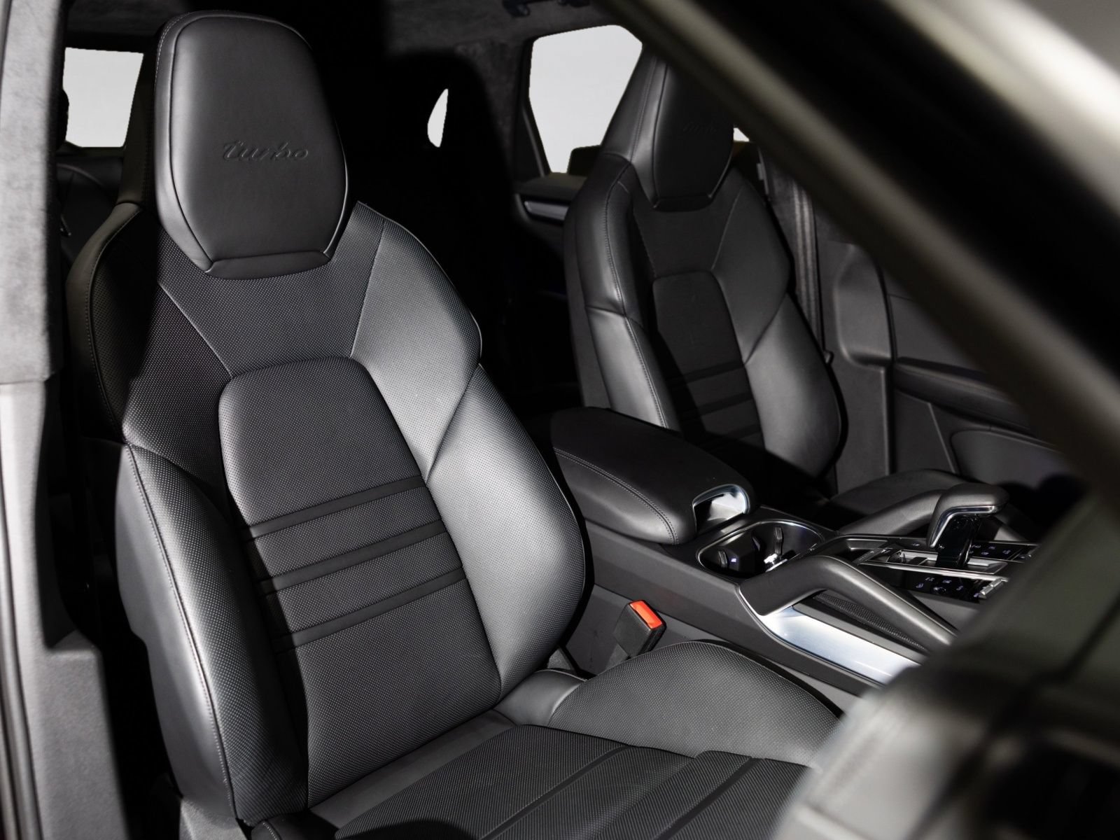 Used 2023 Porsche Cayenne Turbo AWD/4WD image 6