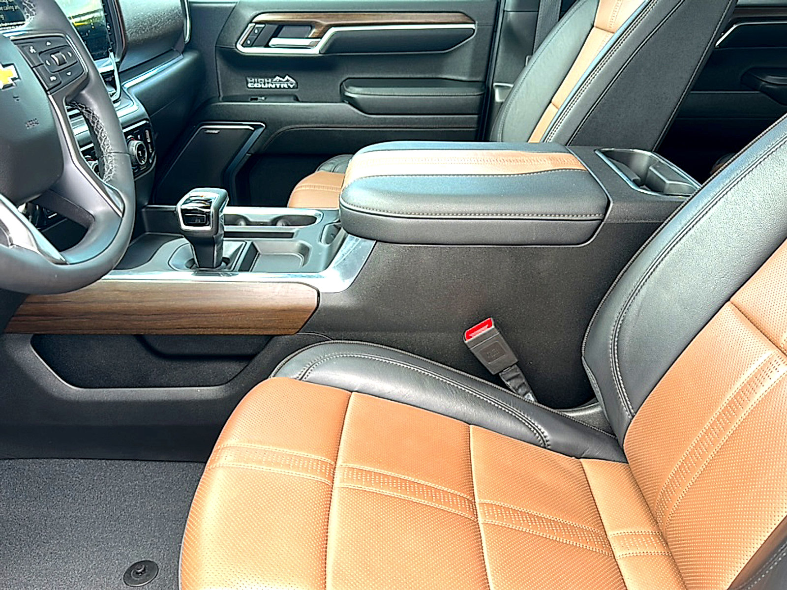 Used 2024 Chevrolet Silverado 1500 High Country w/ High Country Premium Package image 13