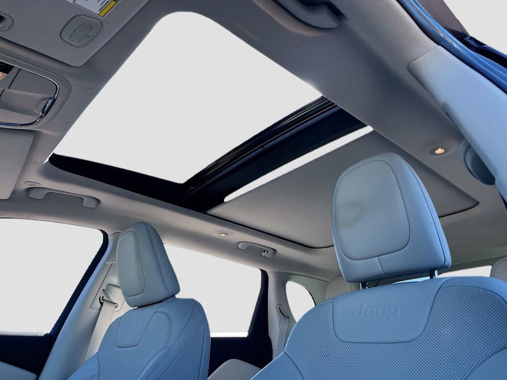 Certified 2022 Jeep Cherokee Limited image 21