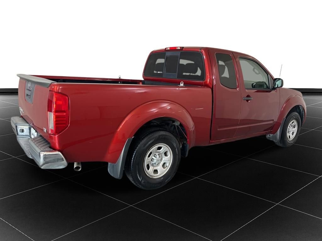 Used 2018 Nissan Frontier SV image 5