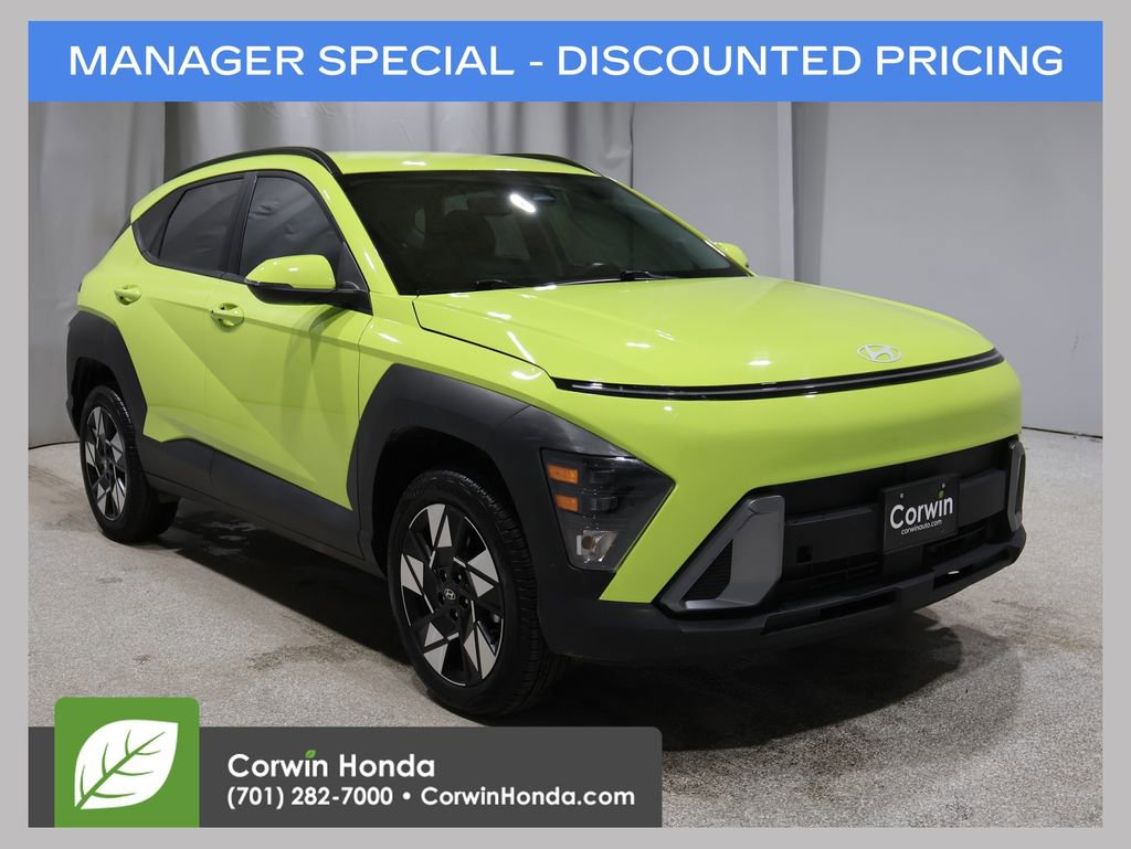 Used 2025 Hyundai Kona SEL AWD/4WD image 1