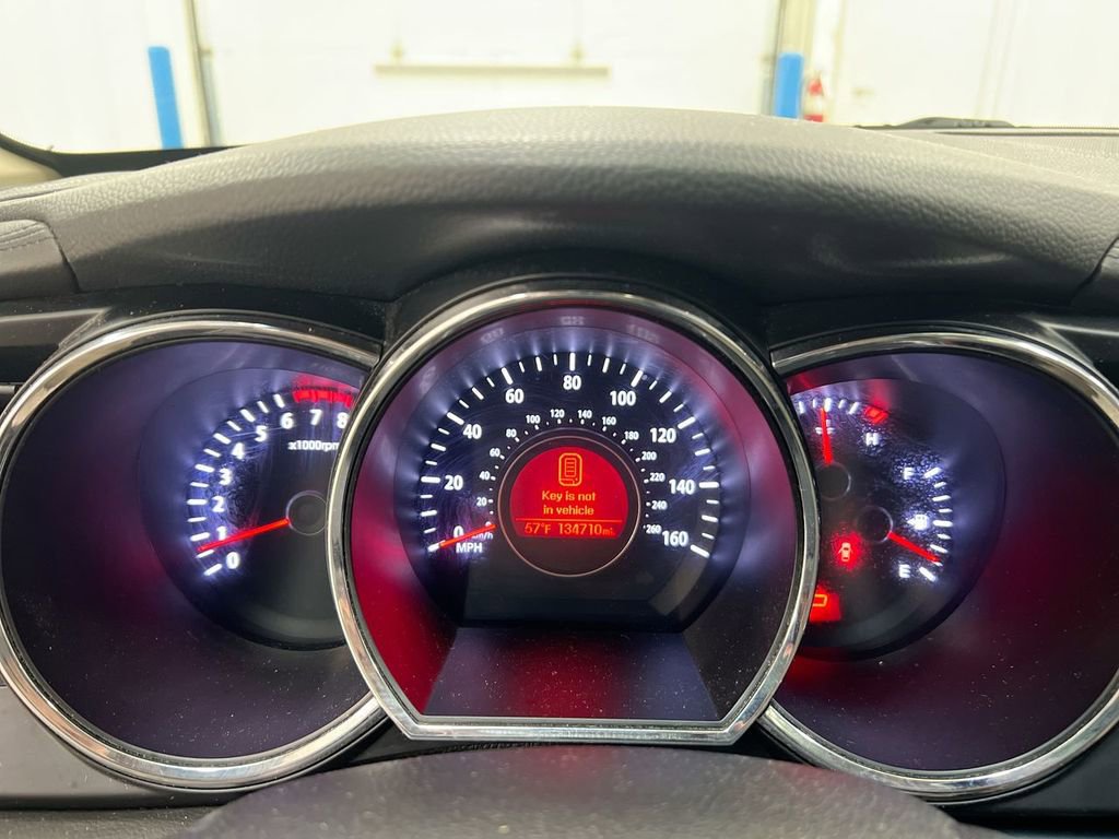 Used 2013 Kia Optima EX w/ Premium Pkg image 11