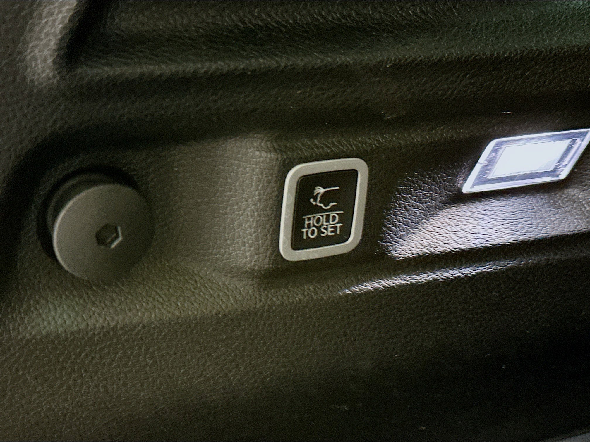 Used 2022 Jeep Grand Cherokee L Limited image 33