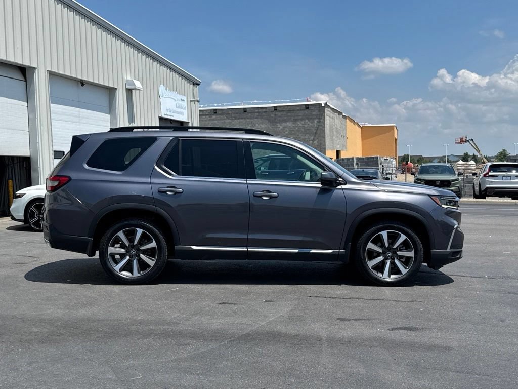 Used 2025 Honda Pilot Elite image 8