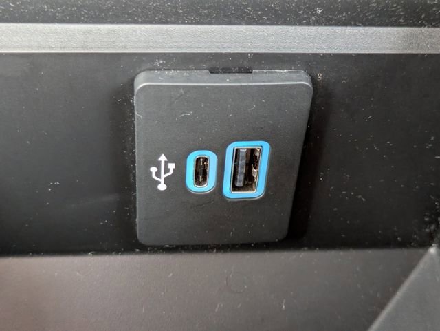 Certified 2026 Ford F350 Platinum w/ FX4 Off-Road Package image 23