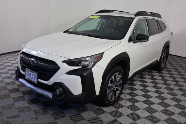Used 2023 Subaru Outback Limited image 4