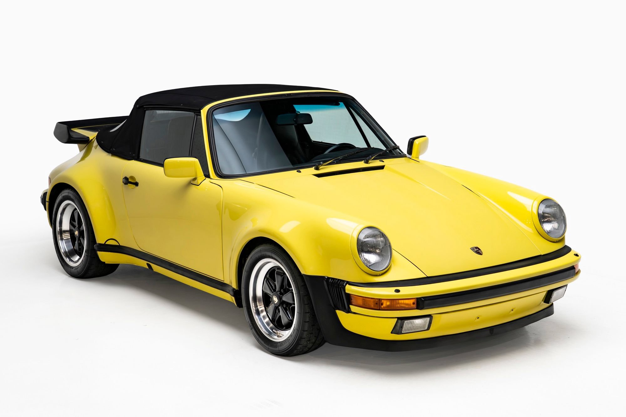 Used 1988 Porsche 911 Carrera RWD image 6