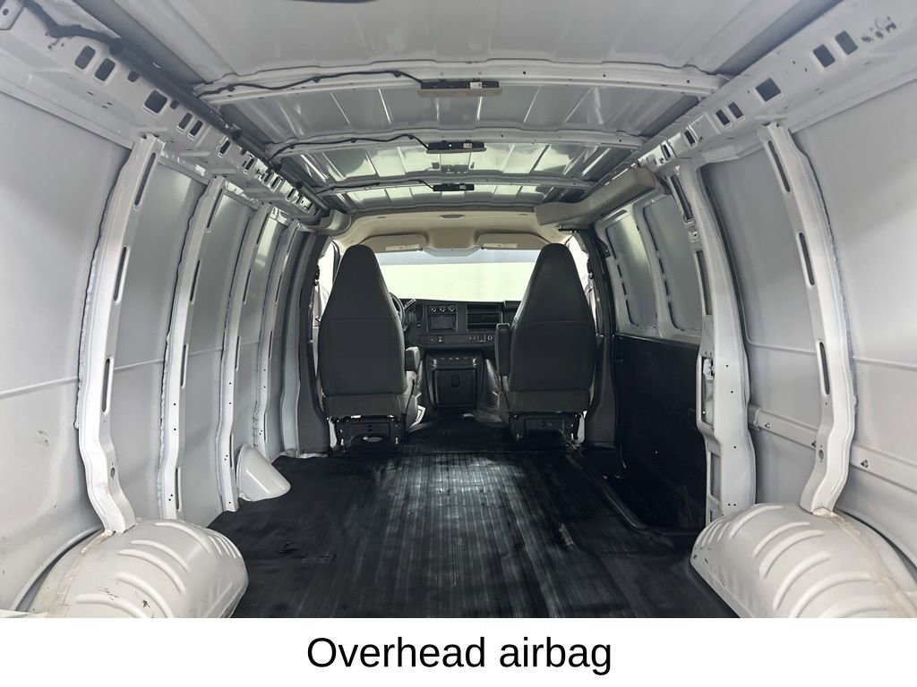 Used 2017 Chevrolet Express 2500 image 27