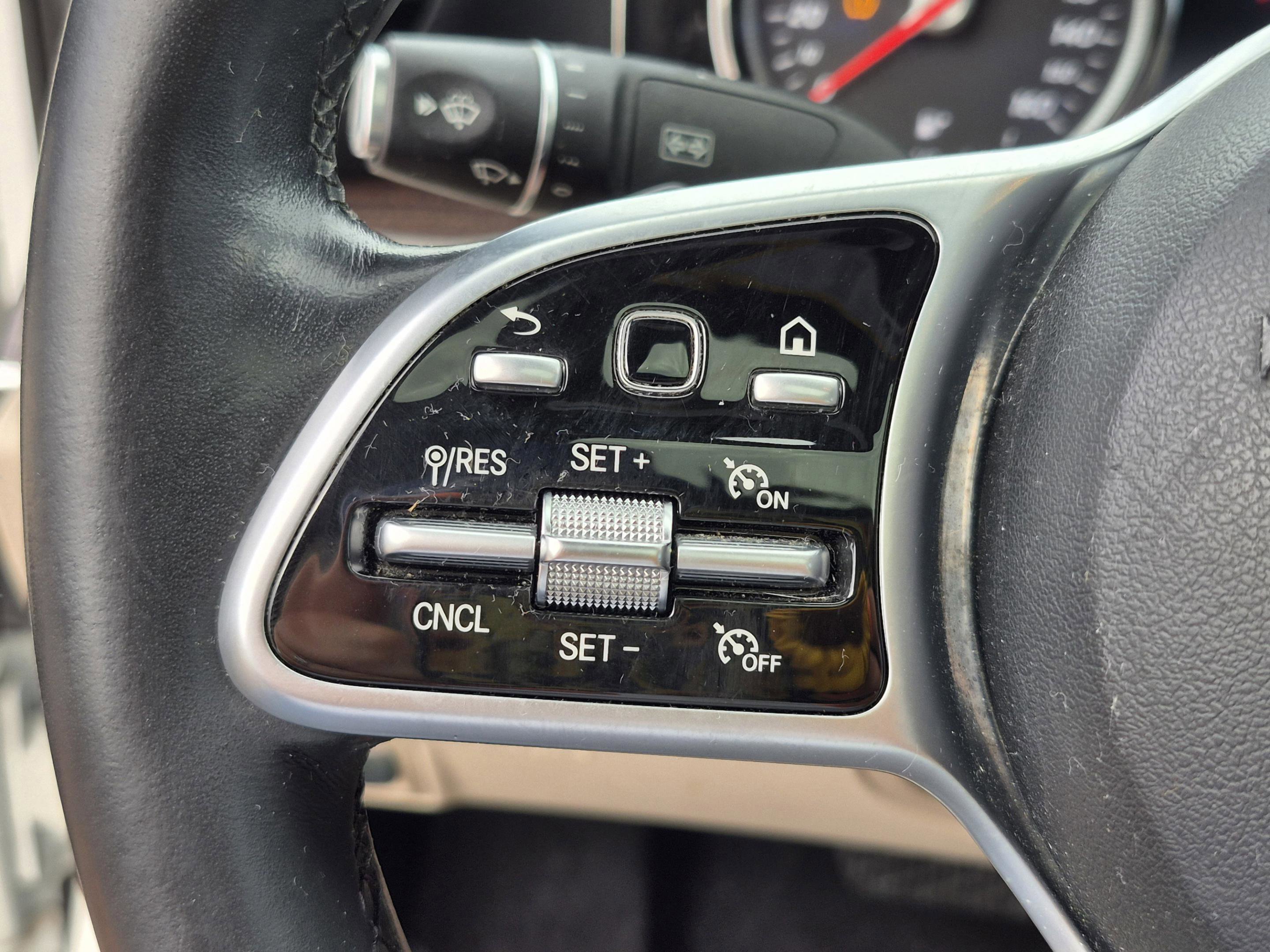 Used 2019 Mercedes-Benz E 300 image 31