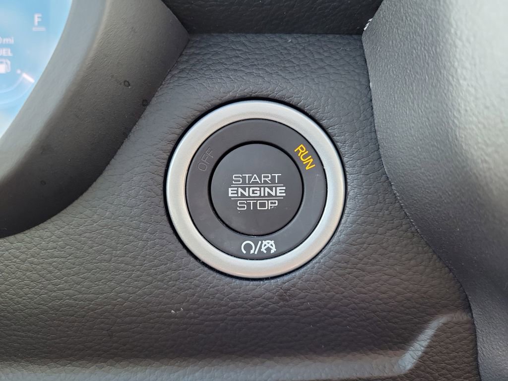 New 2026 RAM 1500 4x4 Crew Cab image 33