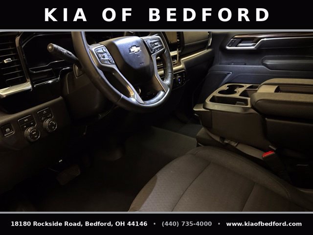 Used 2025 Chevrolet Silverado 1500 LT AWD/4WD image 14