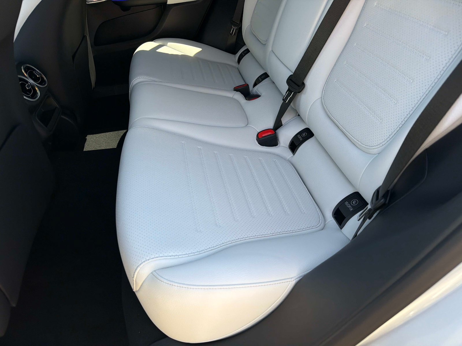 New 2026 Mercedes-Benz GLC 300 4MATIC image 13