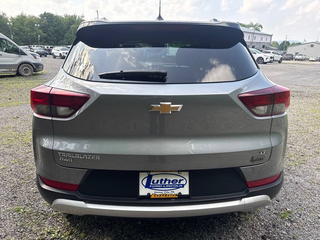 Used 2023 Chevrolet TrailBlazer LT AWD/4WD image 7