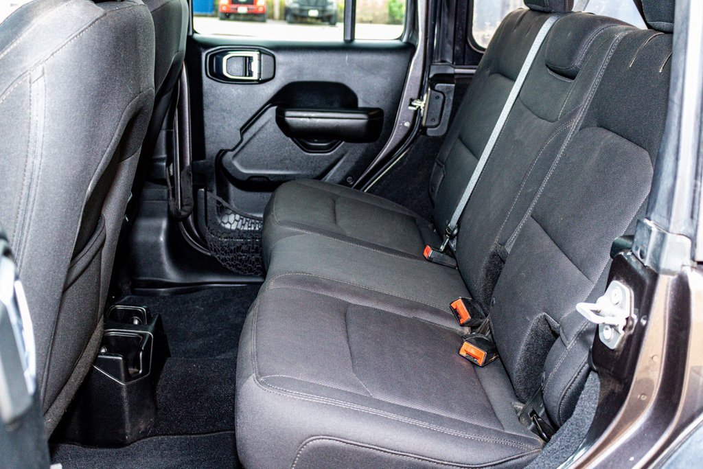 Used 2018 Jeep Wrangler Unlimited Sport S image 27