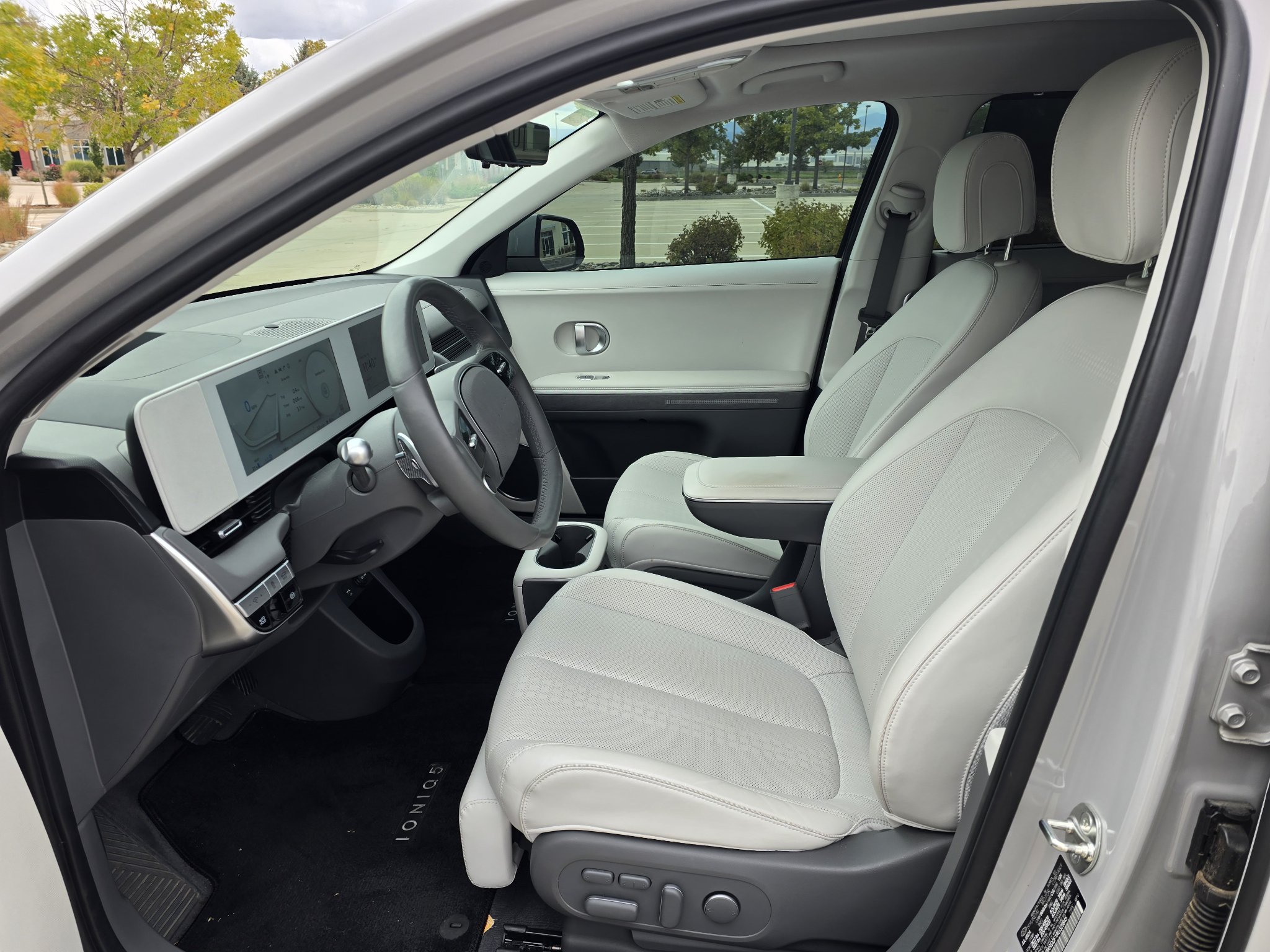 Used 2024 Hyundai Ioniq 5 Limited AWD/4WD image 12