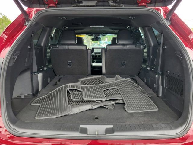 Used 2023 Toyota Highlander XSE AWD/4WD image 6