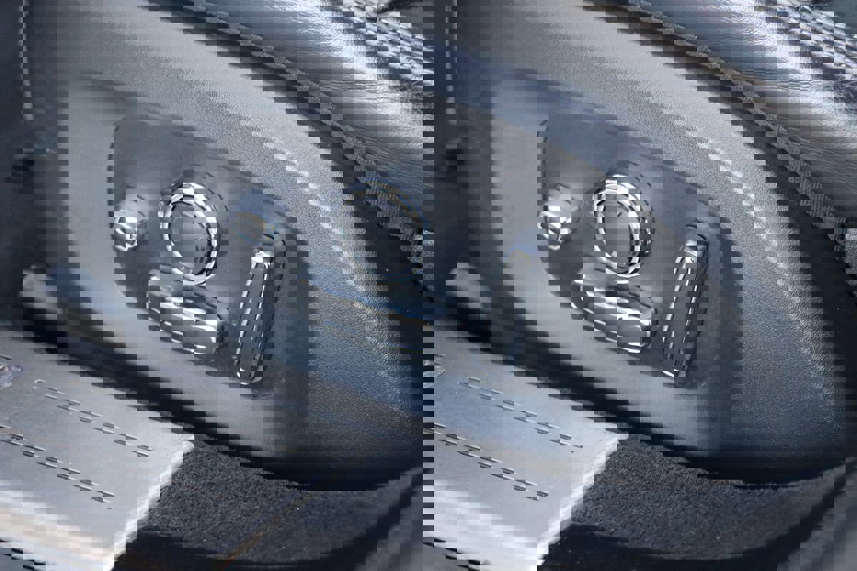 Used 2019 Jaguar XJ L Portfolio image 40