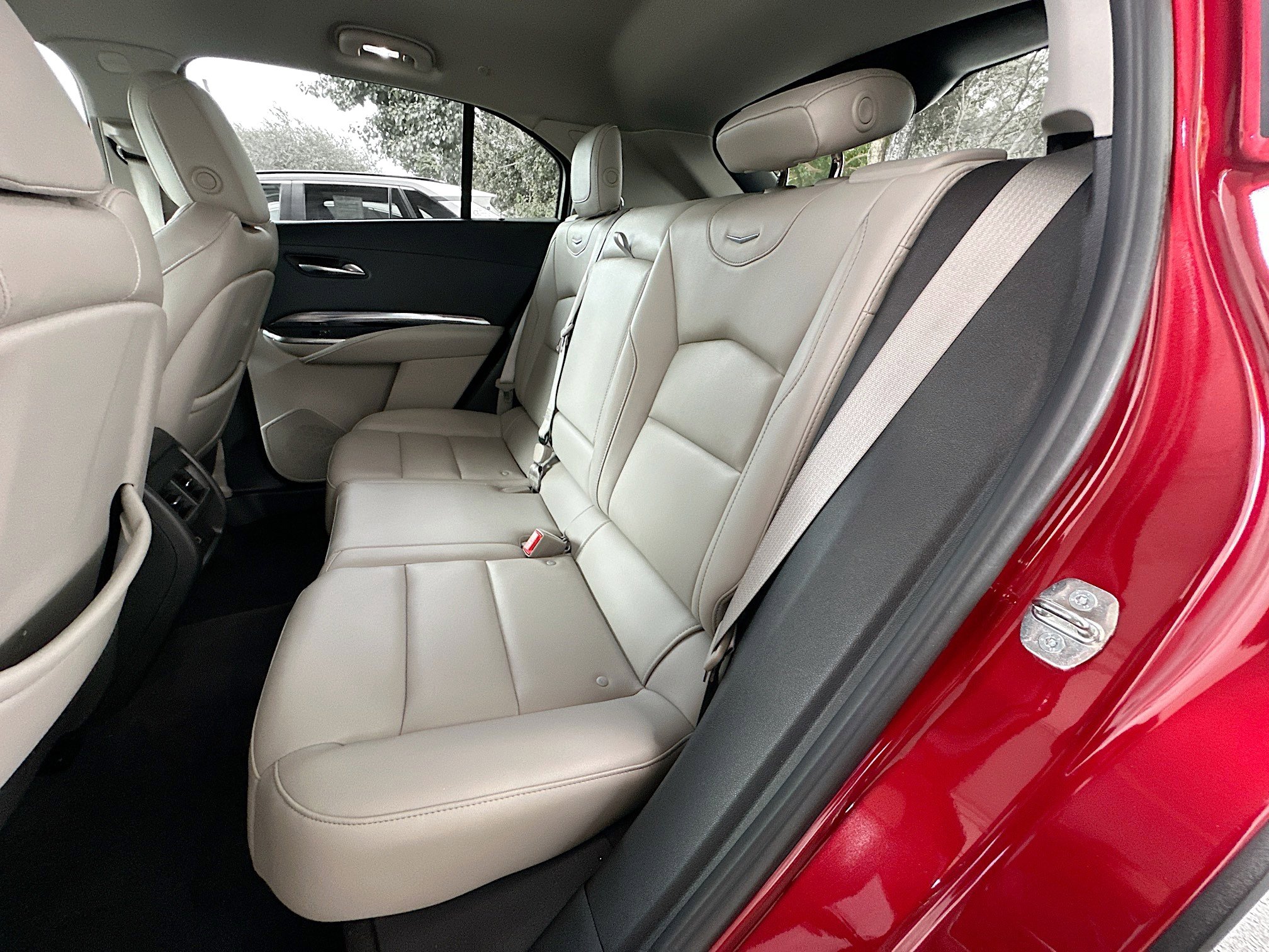 Used 2023 Cadillac XT4 Luxury w/ Driver Awareness Package image 22