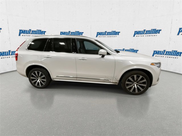 Used 2023 Volvo XC90 B5 Plus image 13