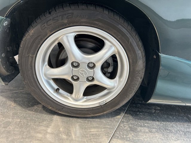 Used 2002 MAZDA MX-5 Miata image 15