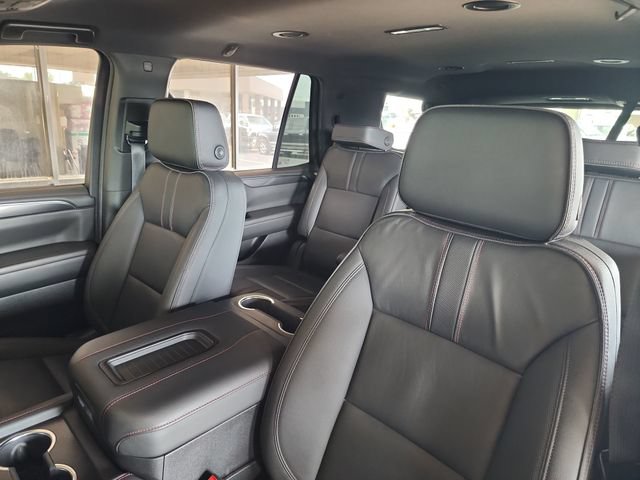 Used 2024 Chevrolet Tahoe RST w/ Luxury Package RWD image 13