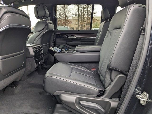 New 2024 Jeep Grand Wagoneer Series I image 8