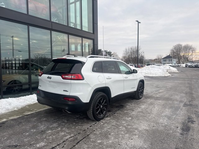 Used 2016 Jeep Cherokee Latitude w/ Cold Weather Group image 3