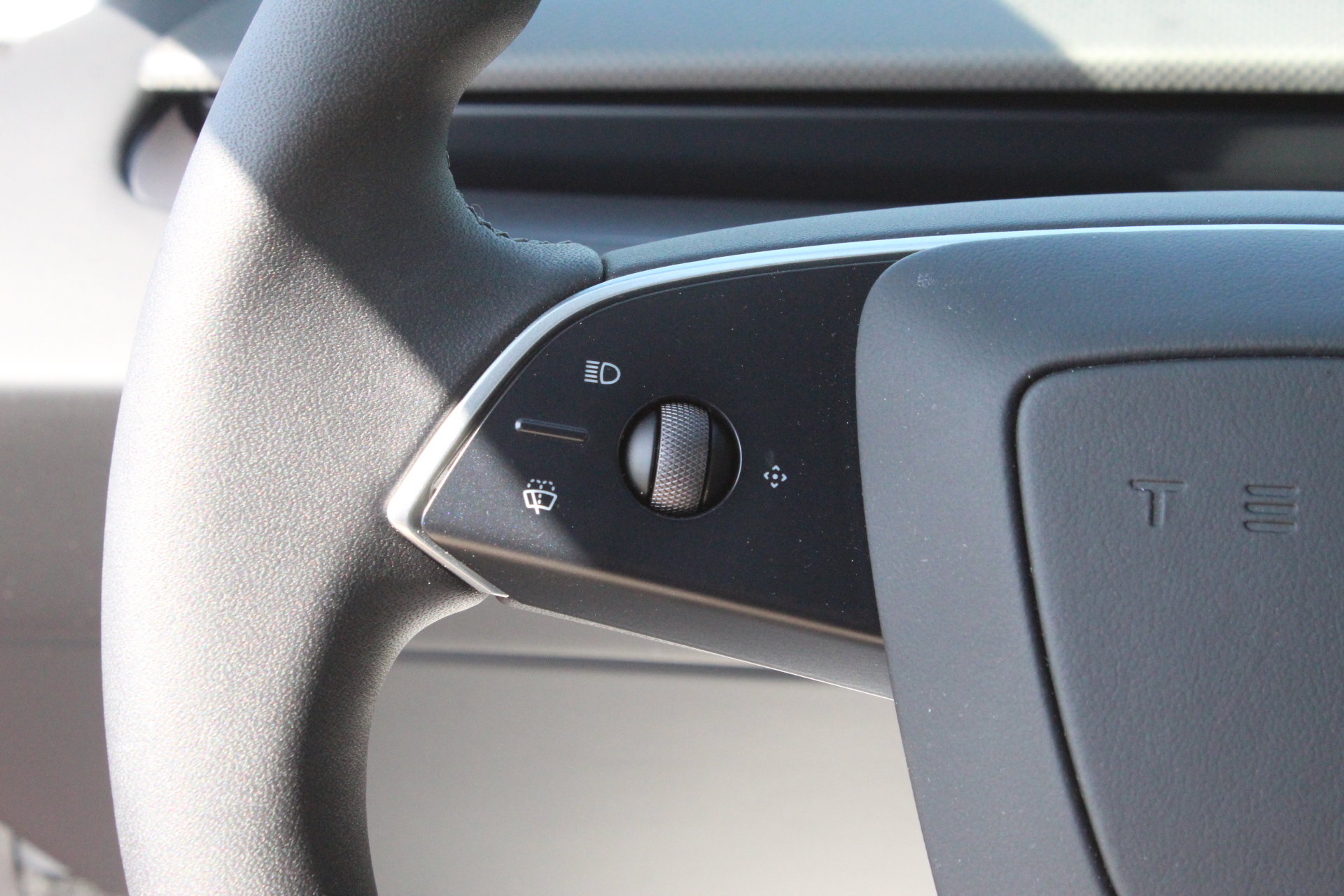 Used 2025 Tesla Model 3 Performance AWD/4WD image 16