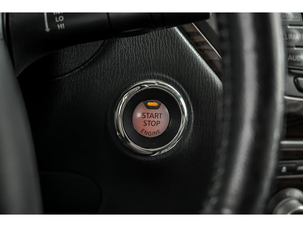 Used 2019 Nissan Pathfinder Platinum image 18