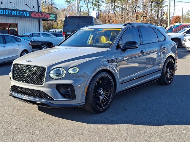 Used 2023 Bentley Bentayga image 3