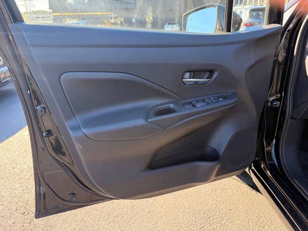 Used 2023 Nissan Versa SV FWD image 20