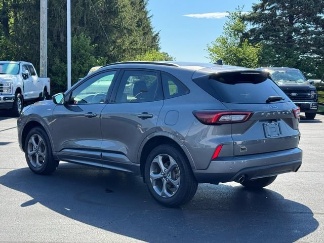 Used 2024 Ford Escape ST-Line w/ Tech Pack #1 AWD/4WD image 5