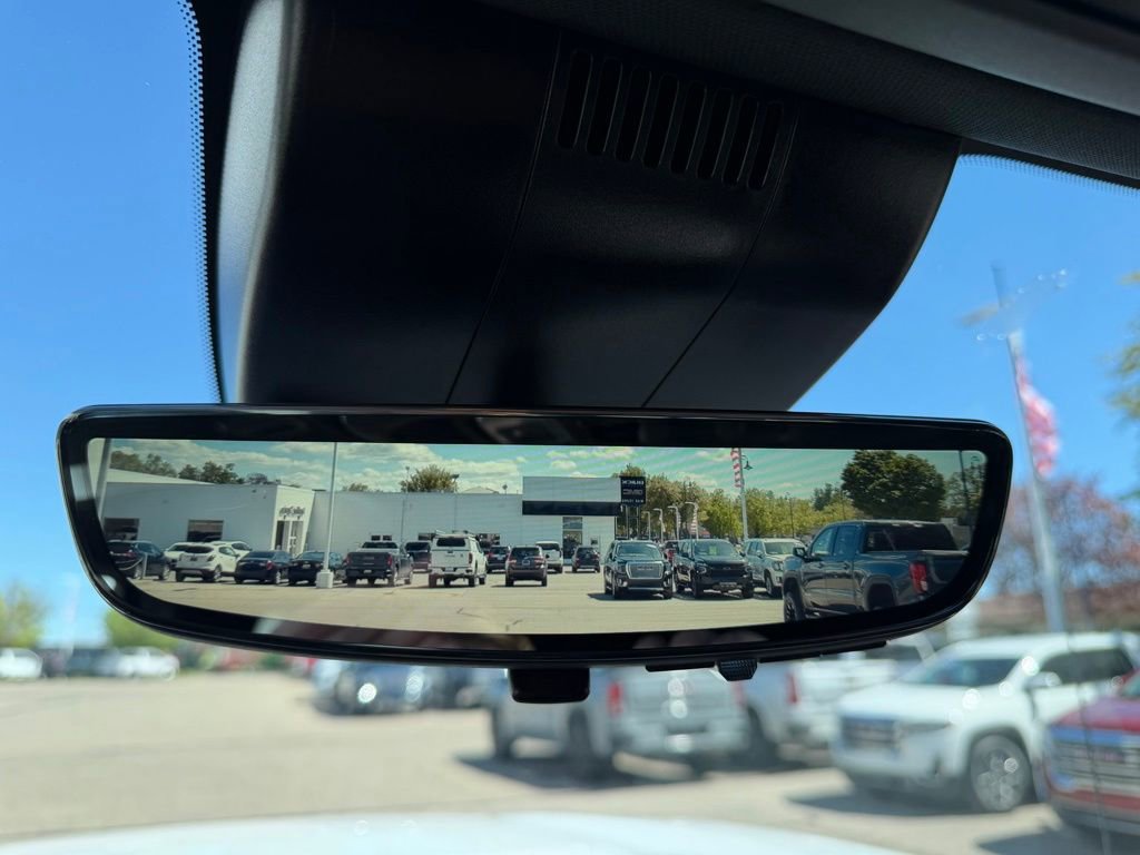 Certified 2025 GMC Sierra 1500 AT4 w/ AT4 Premium Package AWD/4WD image 33