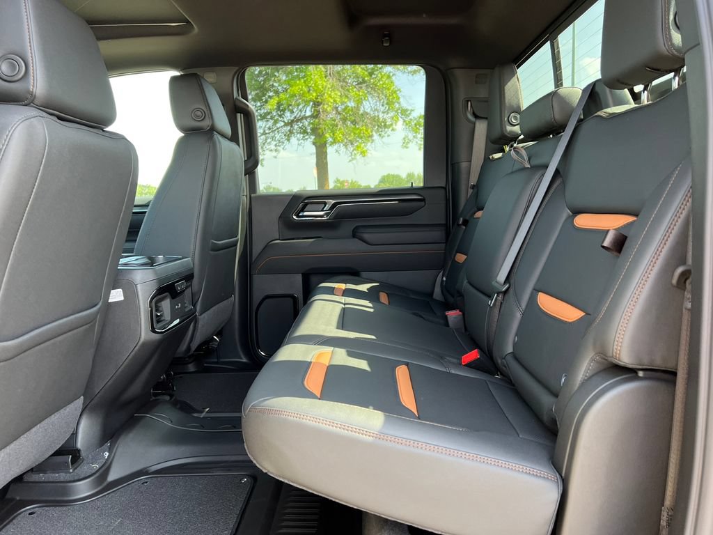 New 2026 GMC Sierra 2500 AT4 w/ AT4 Premium Plus Package AWD/4WD image 5