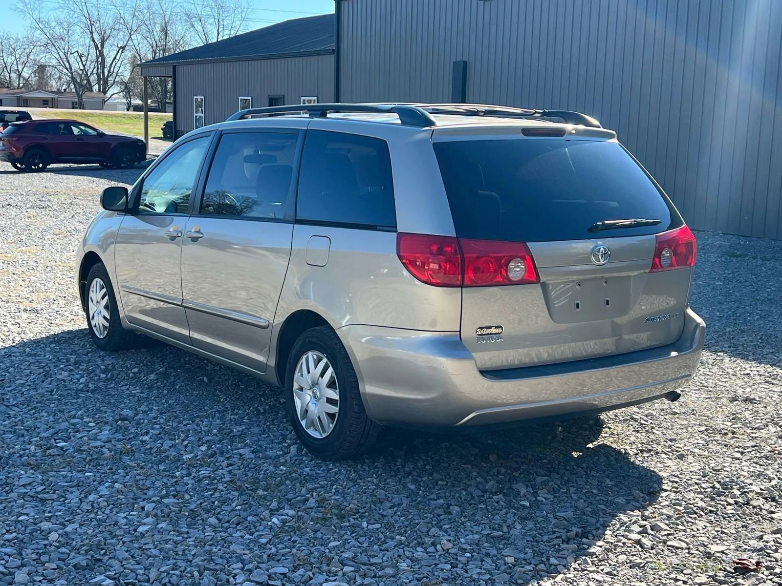 Used 2009 Toyota Sienna LE image 3