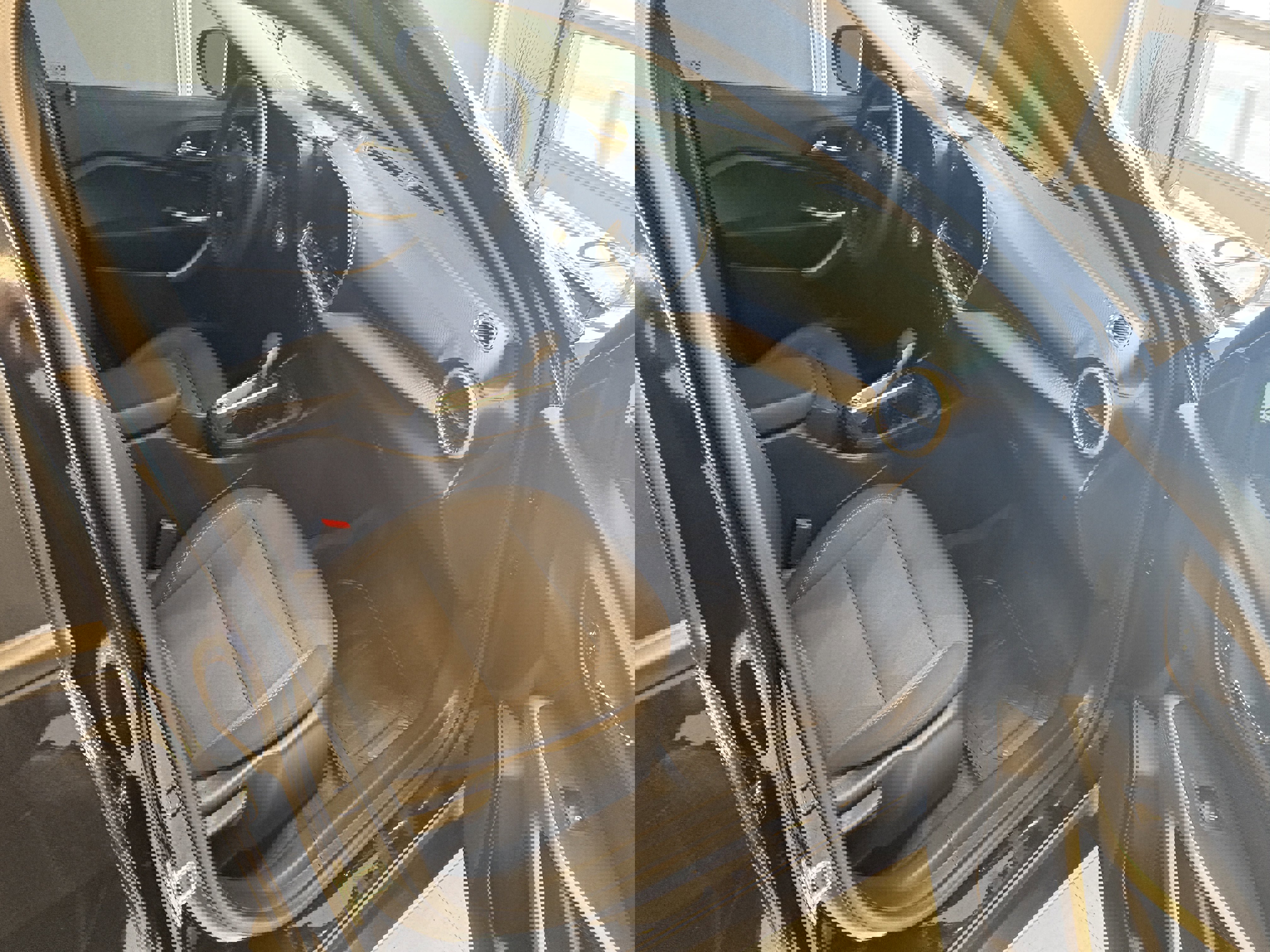 Used 2025 Chevrolet Trax LS w/ LS Convenience Package image 9