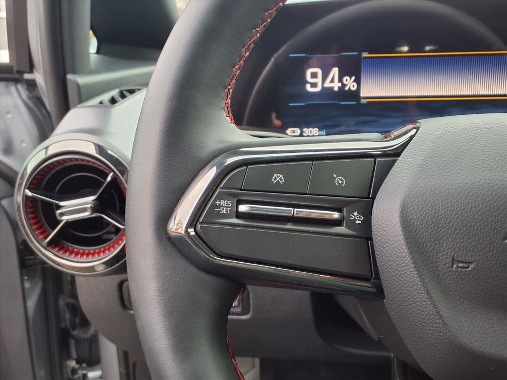 Used 2025 Chevrolet Equinox EV RS image 12