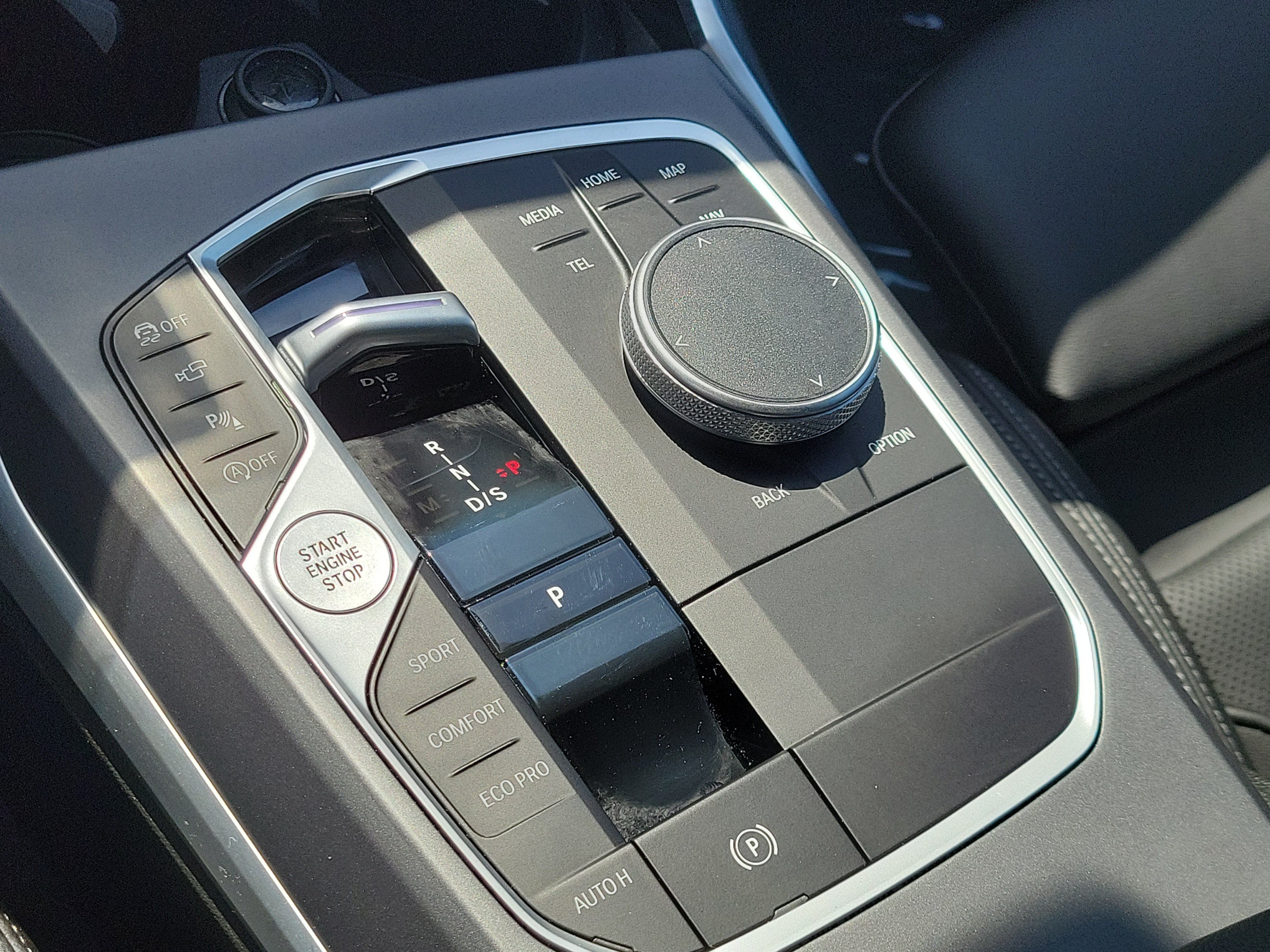 New 2025 BMW 230i Coupe w/ Convenience Package RWD image 21
