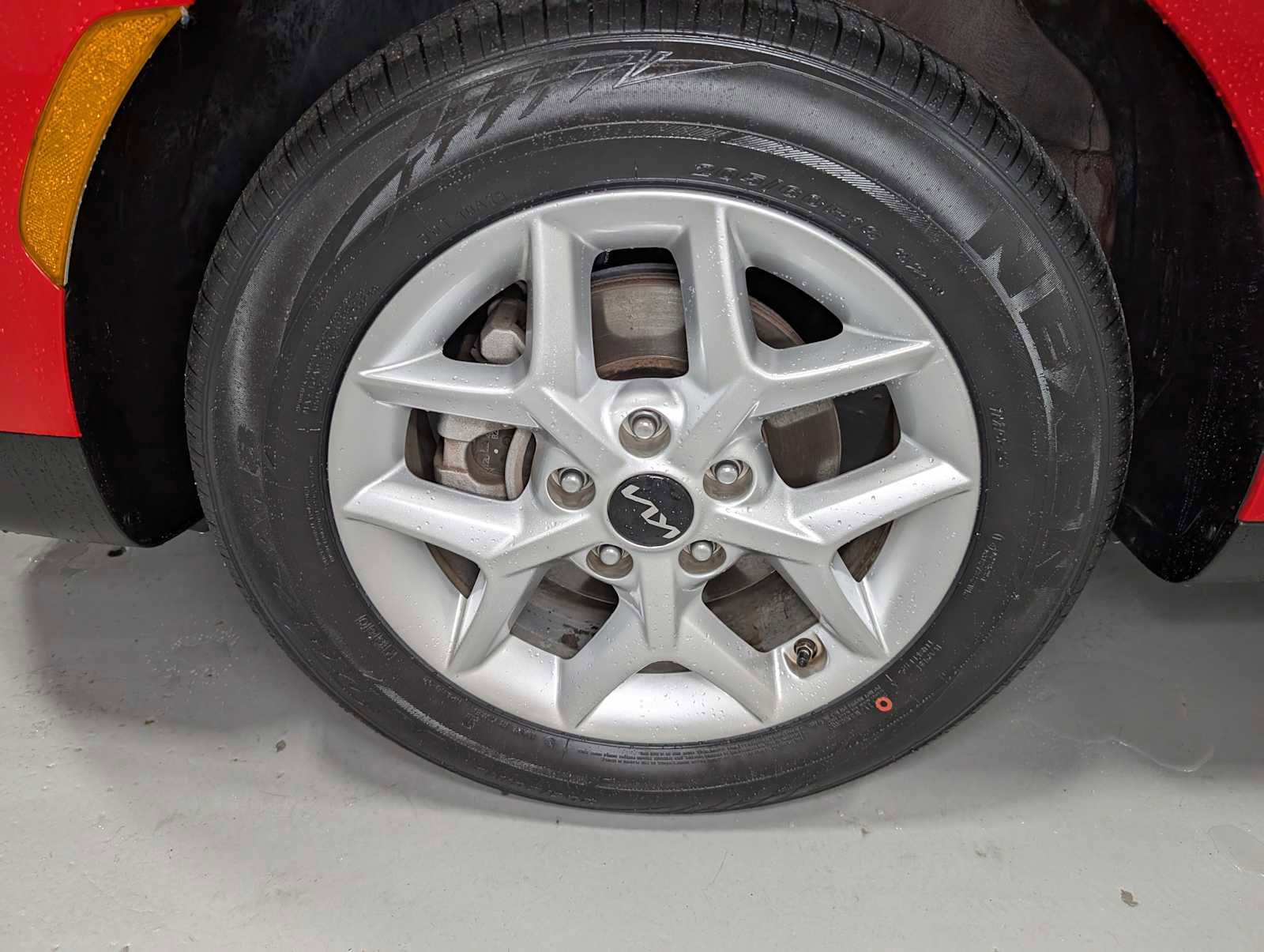 Certified 2023 Kia Soul LX w/ LX Technology Package image 3