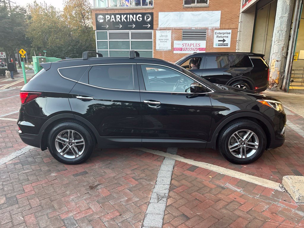 Used 2018 Hyundai Santa Fe Sport w/ 2.4L Tech Package 04 AWD/4WD image 2