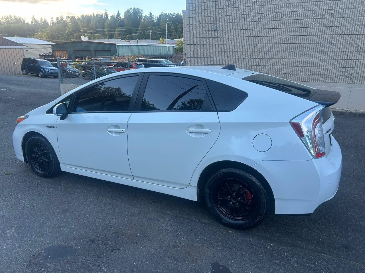 Used 2015 Toyota Prius Four FWD image 7