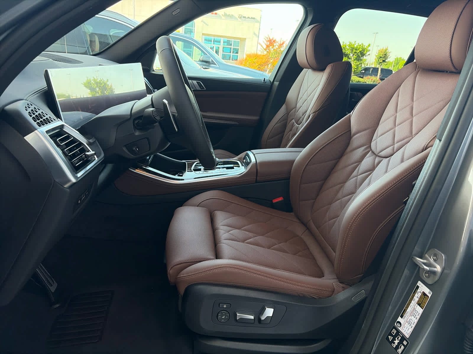 New 2026 BMW X5 xDrive40i w/ M Sport Package AWD/4WD image 9