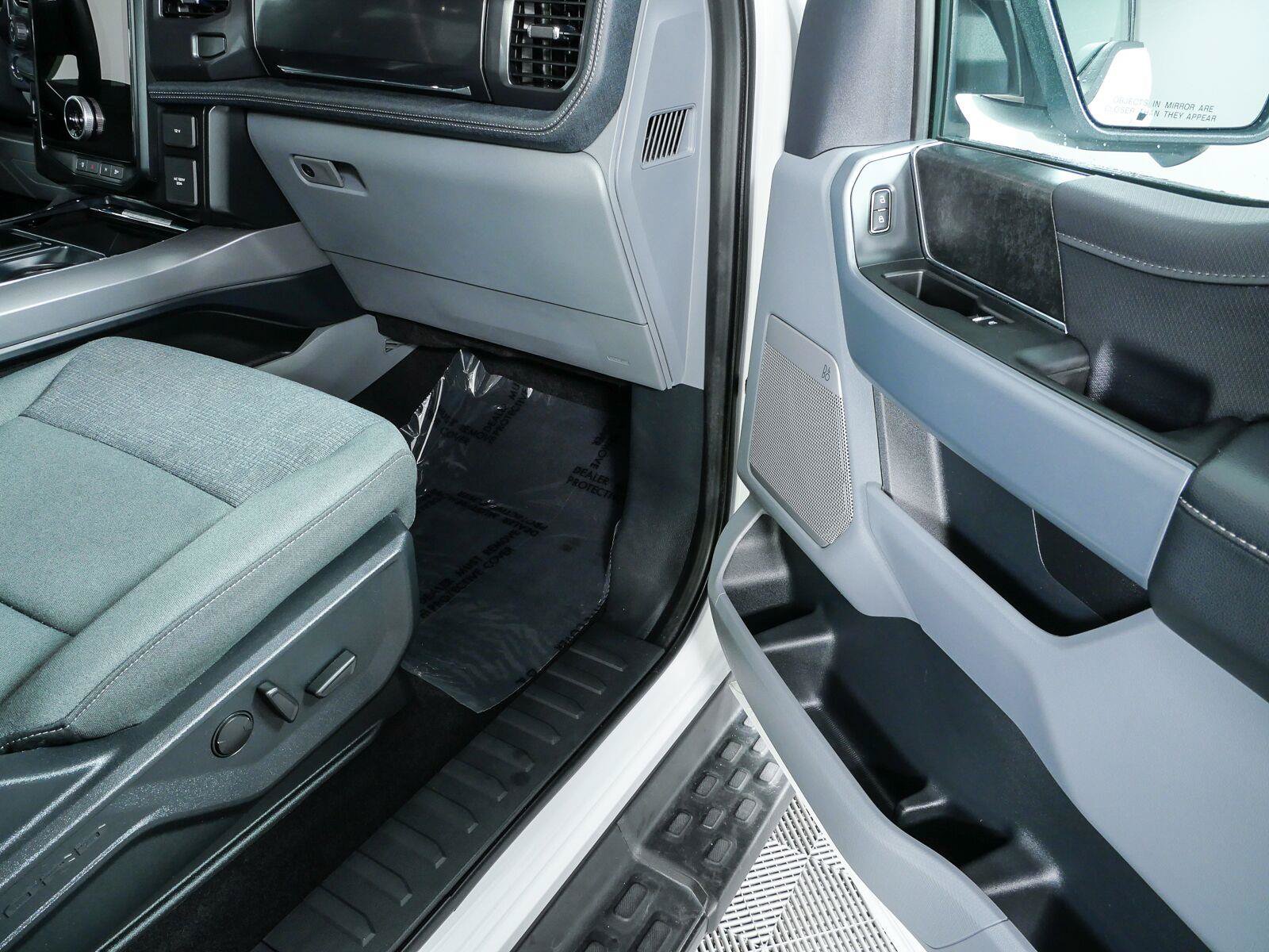 Used 2024 Ford F150 Lightning Flash AWD/4WD image 25