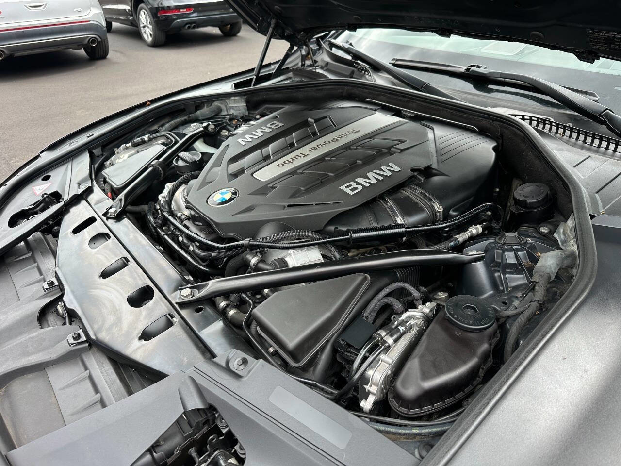 Used 2013 BMW 750Li xDrive image 25