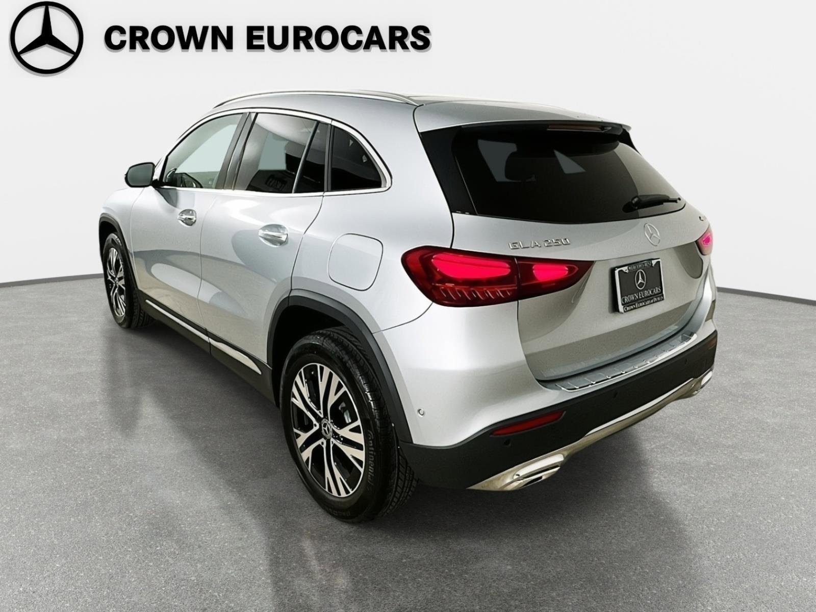 Used 2026 Mercedes-Benz GLA 250 4MATIC image 5