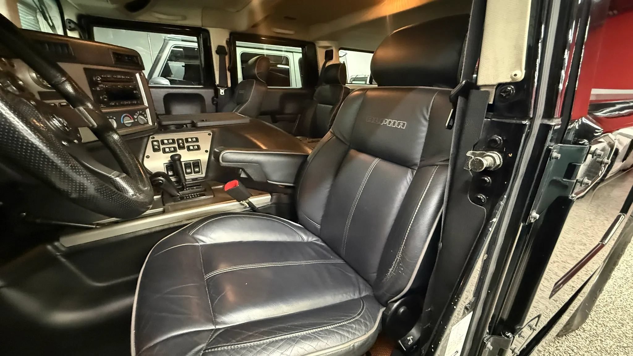 Used 2006 HUMMER H1 4-Door Wagon AWD/4WD image 5