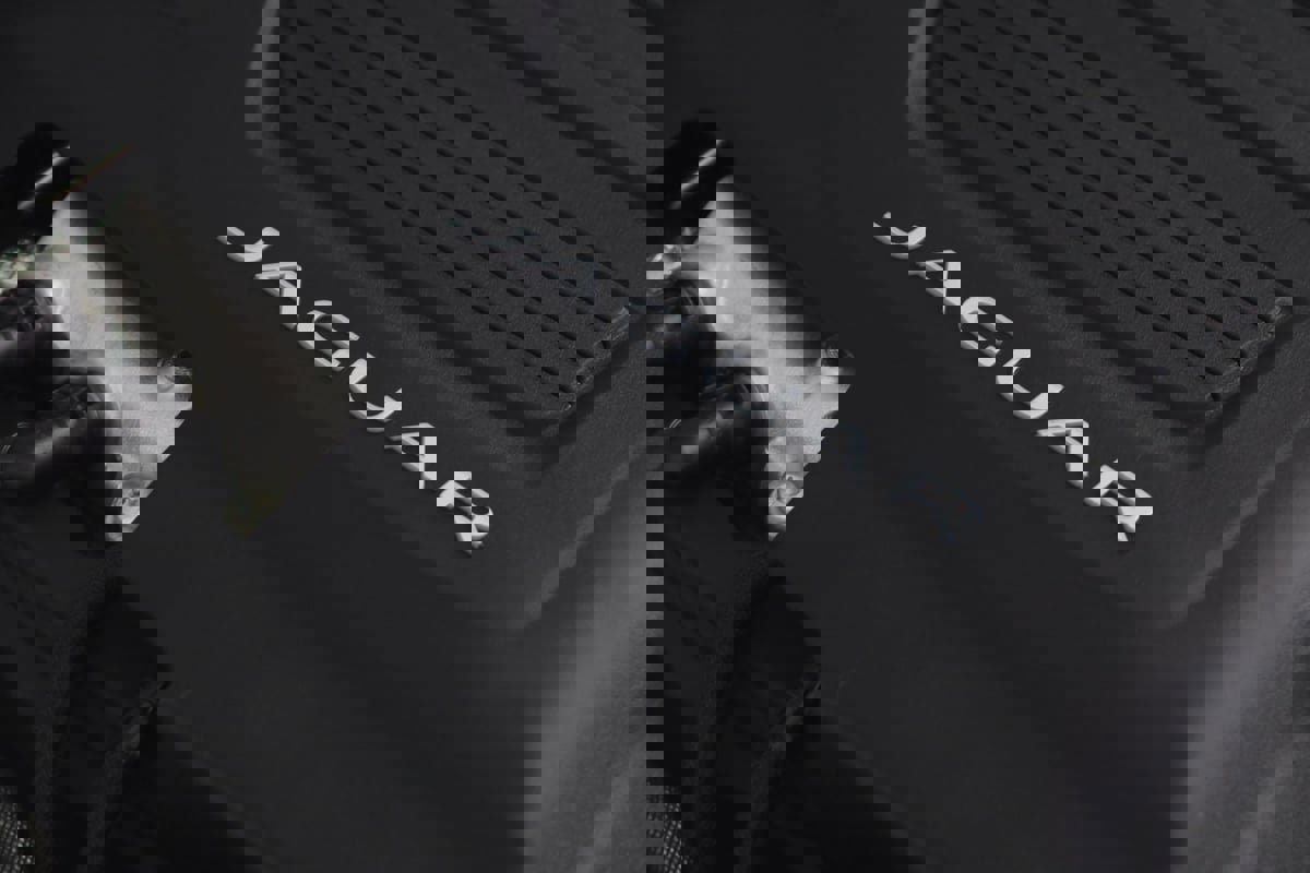 Used 2021 Jaguar F-TYPE R image 24